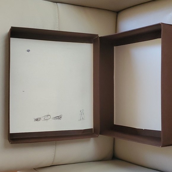 Empty Coach Gift Box 12 3/4" X 10 3/4" X 3 3/4" - Picture 4 of 6